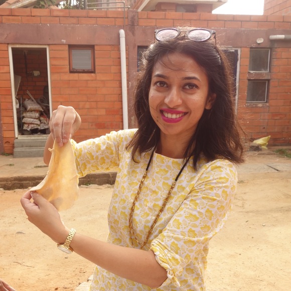 Meet your Posher, Ayesha - Picture 1 of 1